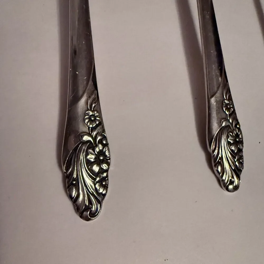 Community Stainless Set of 4 Spoons And Fork Style Classic